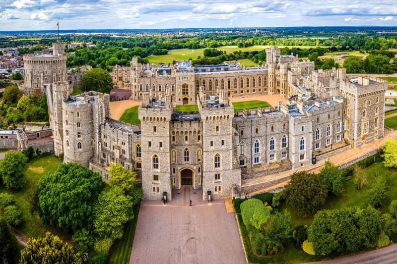 Windsor Castle & Bicester Village